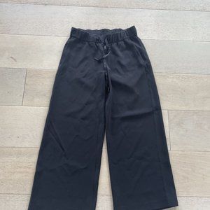 Lululemon On the Fly Wide Leg 7/8 Pants Black Size 0